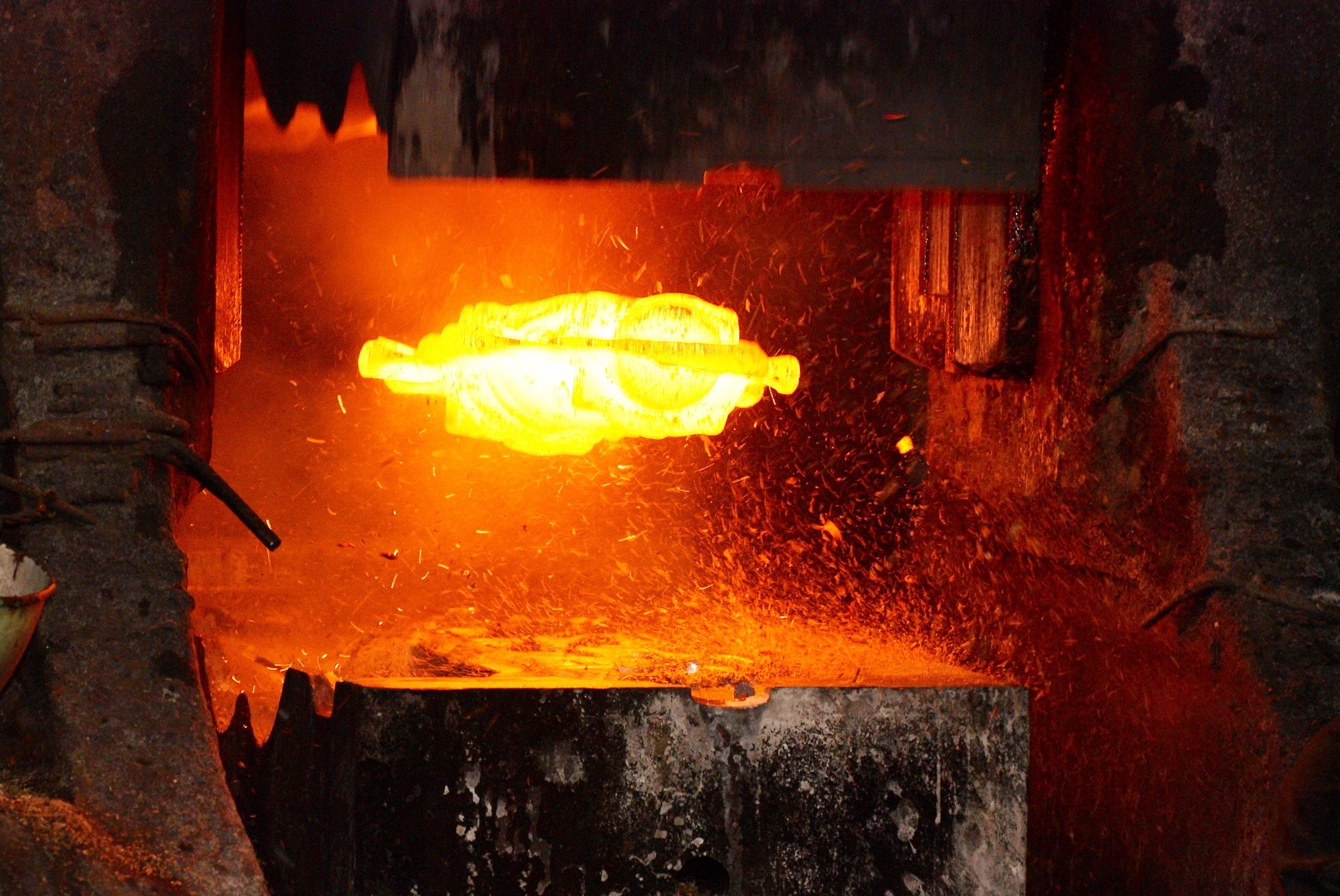 Germi Metal Fabrikası — Sıcak Çelik Dövme